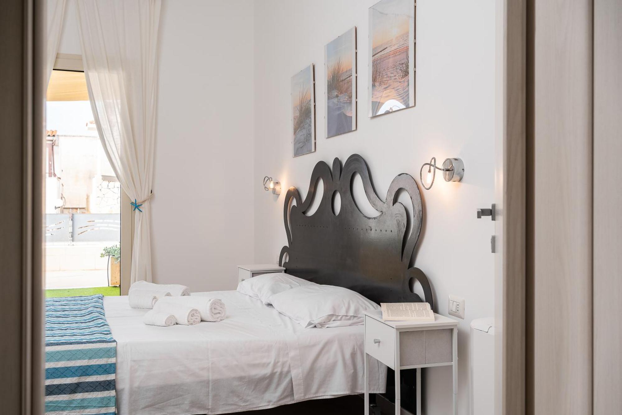 Preferisco B&B E Trattoria Sul Mare Torre Suda Esterno foto