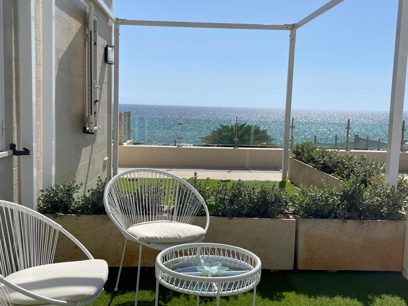 Preferisco B&B E Trattoria Sul Mare Torre Suda Esterno foto