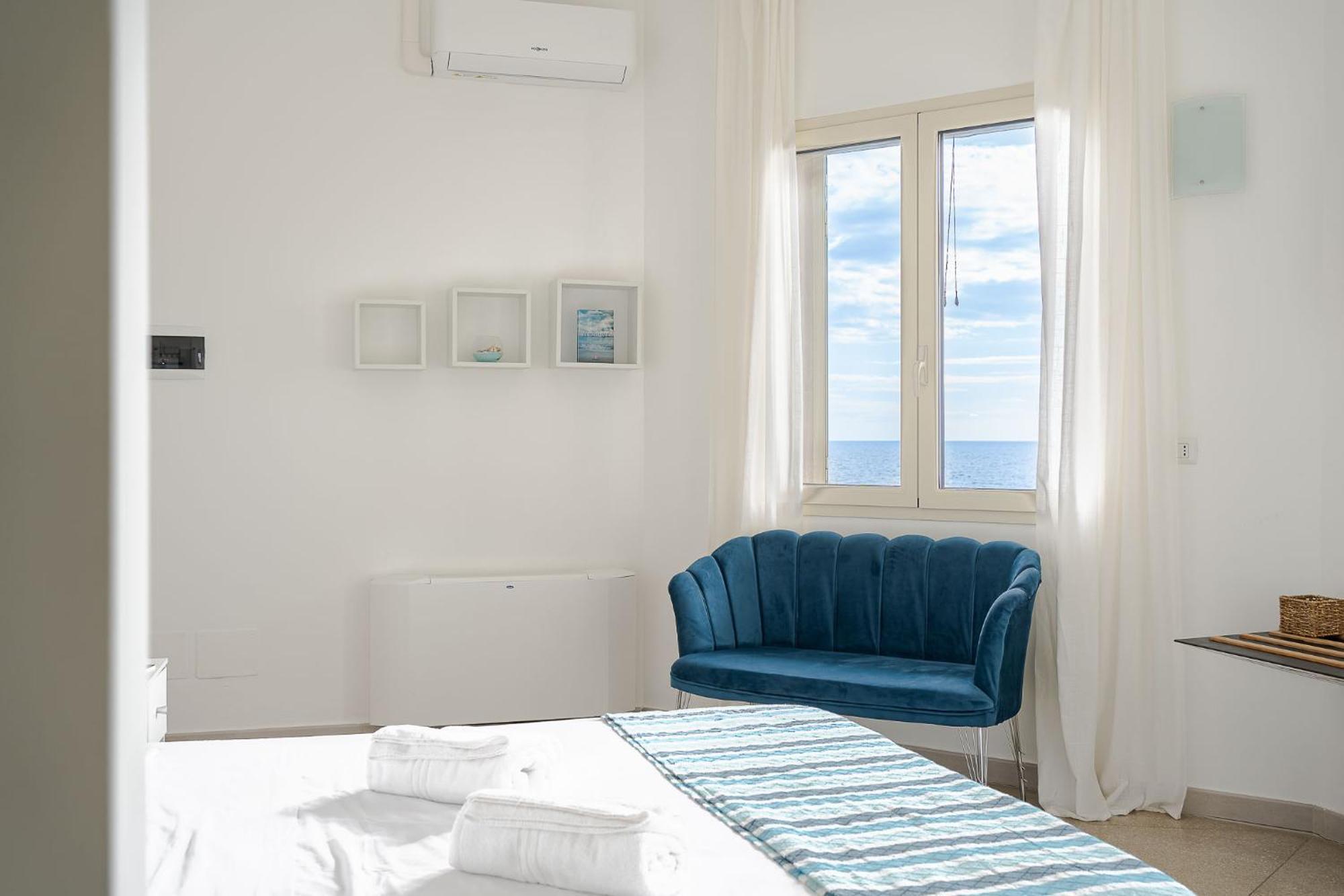 Preferisco B&B E Trattoria Sul Mare Torre Suda Esterno foto
